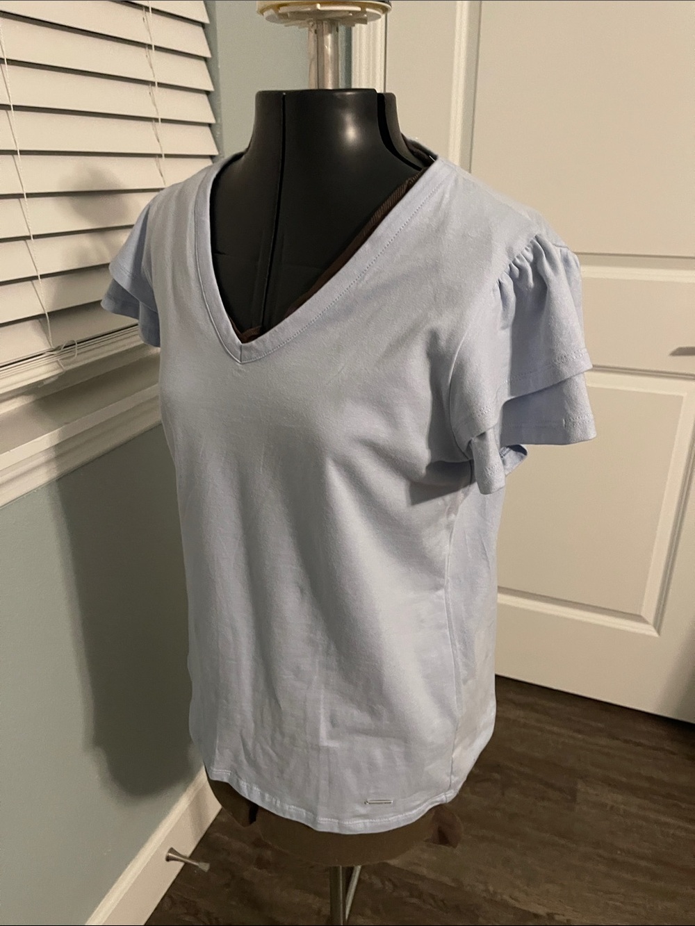Anne Klein Light Blue V-Neck Ruffle Sleeve Tee